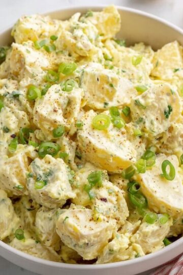 Healthy Southern Potato Salad Recipe 1 Southern Potato Salad Recipe A creamy and hearty potato salad with a sprinkling of fresh green onions, ready to serve as a side dish.